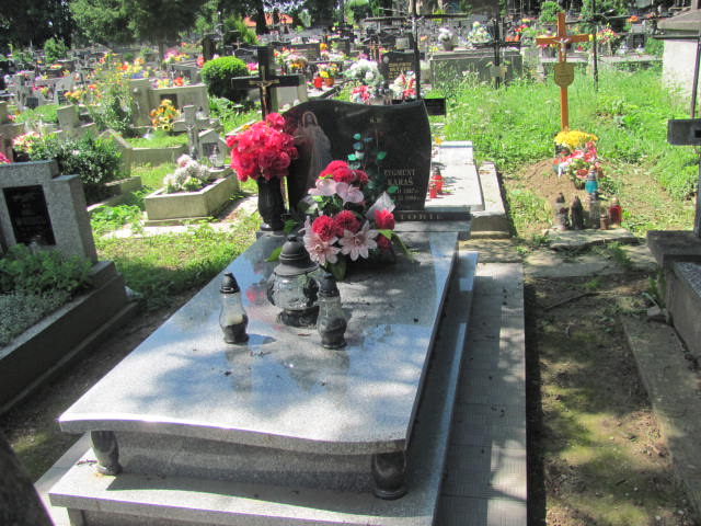 Grób Wiesław Karaś